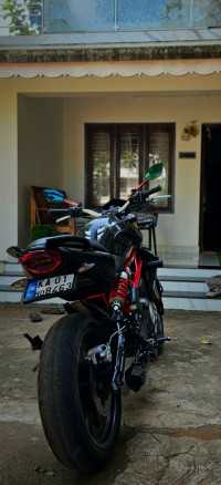 Benelli TNT 300