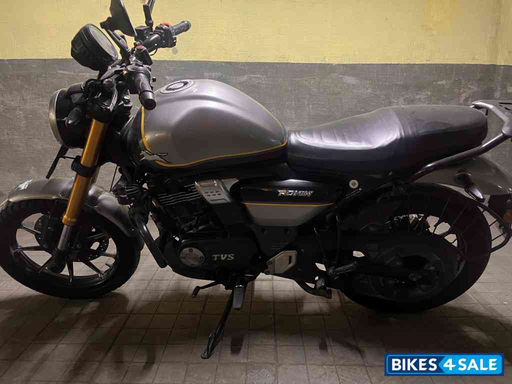 TVS Ronin TD