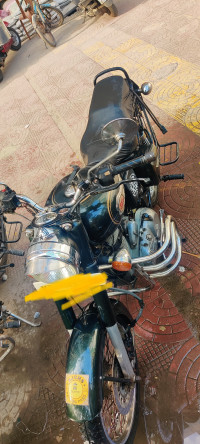 Green Royal Enfield Bullet Standard 500