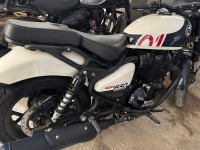 Royal Enfield Shotgun 650