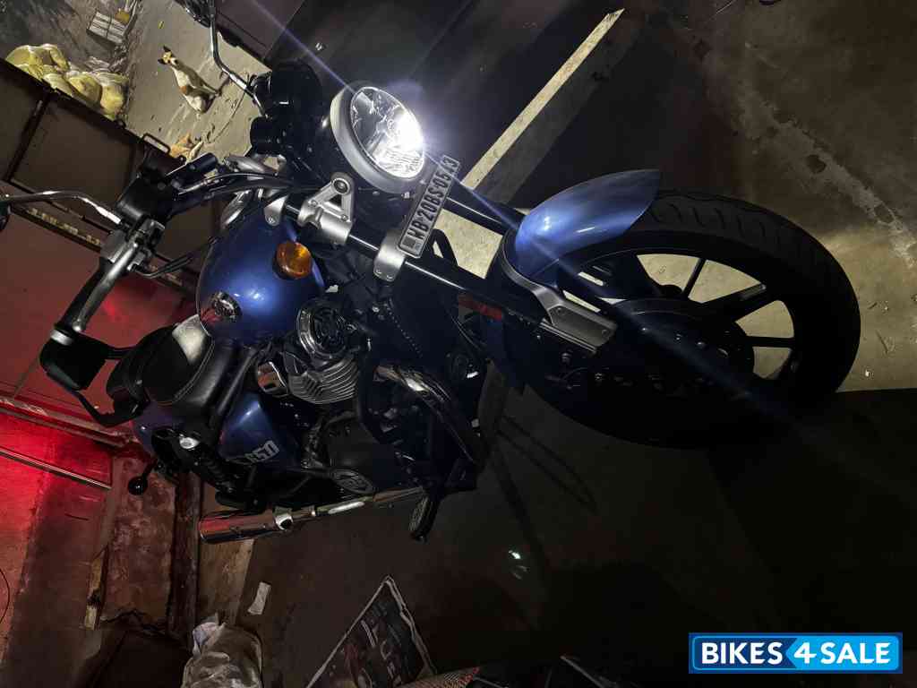 Astral Blue Royal Enfield Super Meteor 650