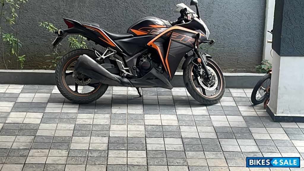 Honda CBR 250R