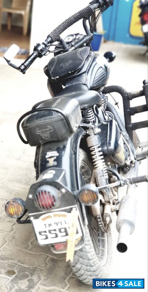 Black Royal Enfield Classic 500 Black Royal Enfield Classic 500