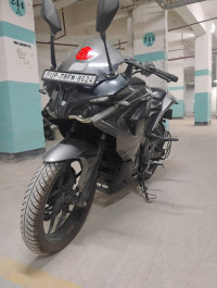 Black Bajaj Pulsar RS 200 ABS