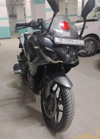 Black Bajaj Pulsar RS 200 ABS