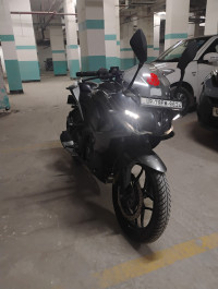 Black Bajaj Pulsar RS 200 ABS