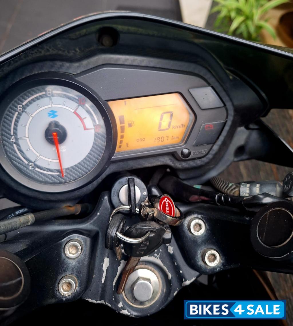Black Bajaj Pulsar 135LS