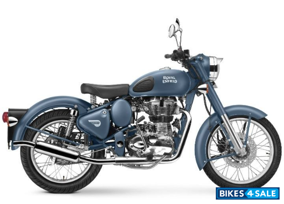 Squadron Blue Royal Enfield Classic Squadron Blue
