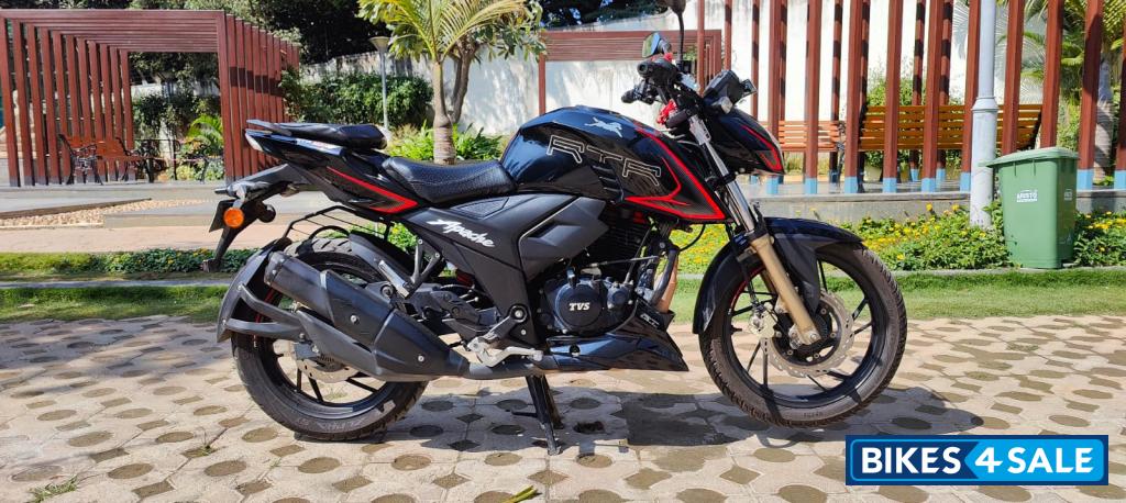 TVS Apache RTR 200 4V 2022