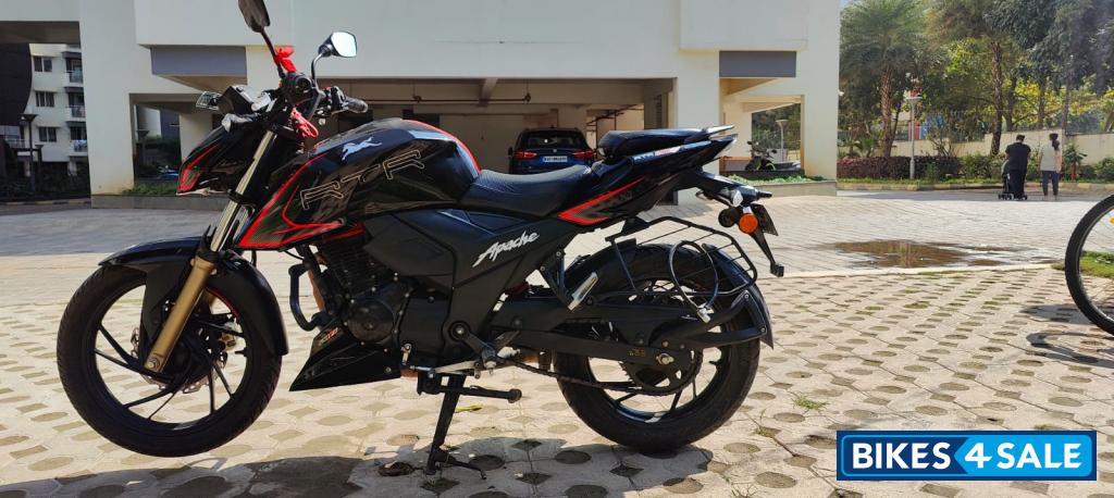 TVS Apache RTR 200 4V 2022