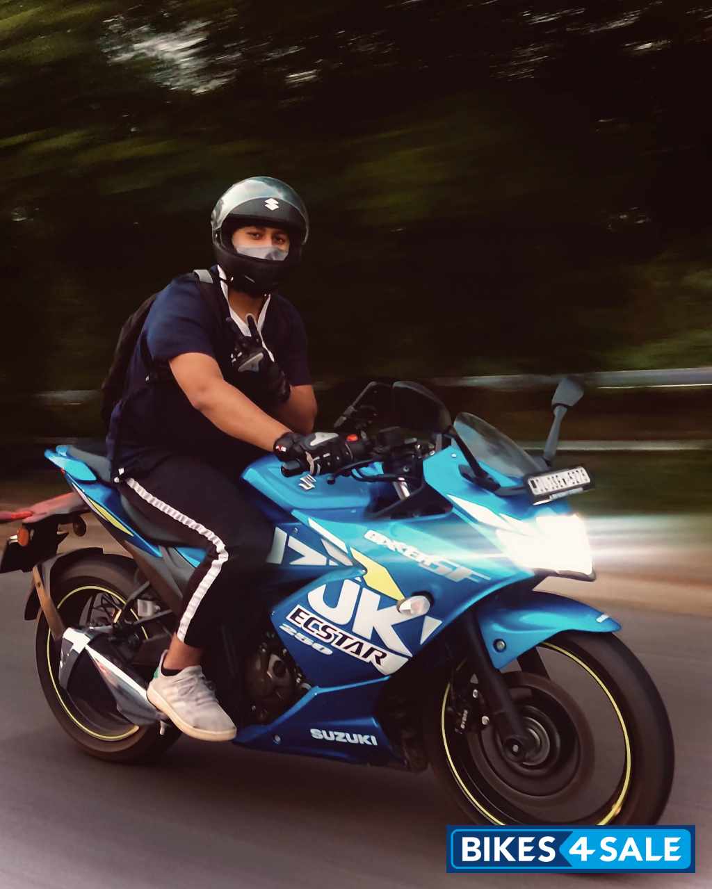 Blue Suzuki Gixxer SF 250 BS6