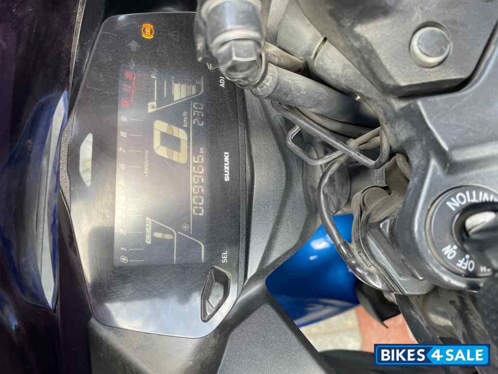 Blue Suzuki Gixxer SF 250 BS6