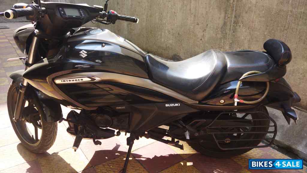 Suzuki Intruder 150 FI