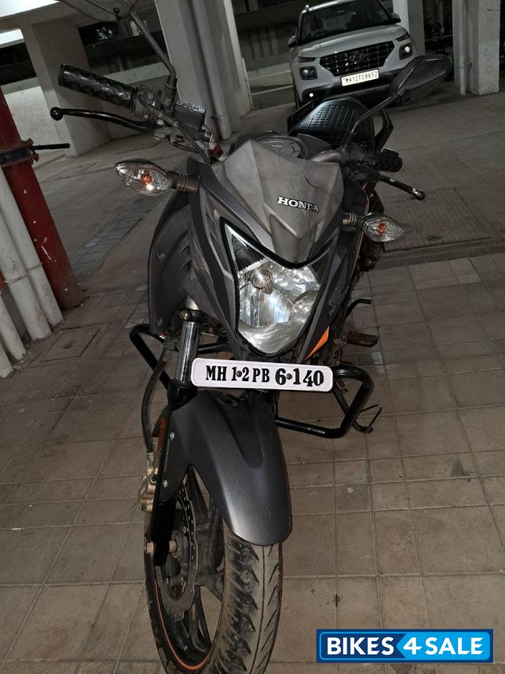 Honda CB Hornet 160R ABS