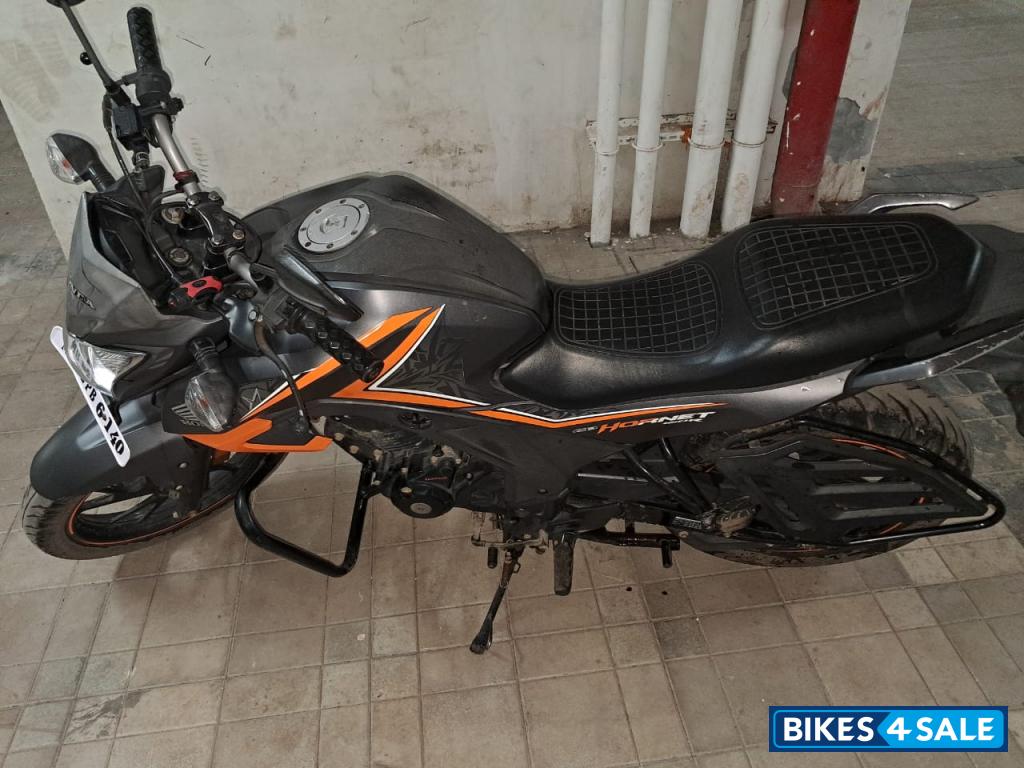 Honda CB Hornet 160R ABS