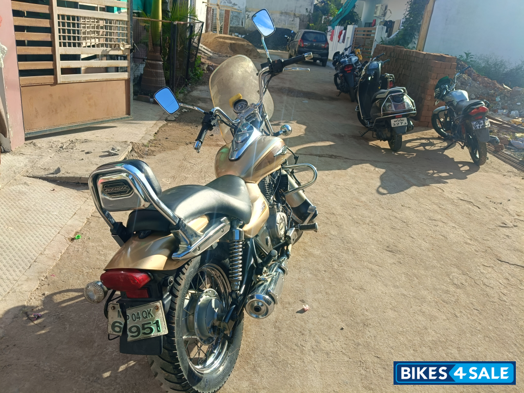 Bajaj Avenger Cruise 220