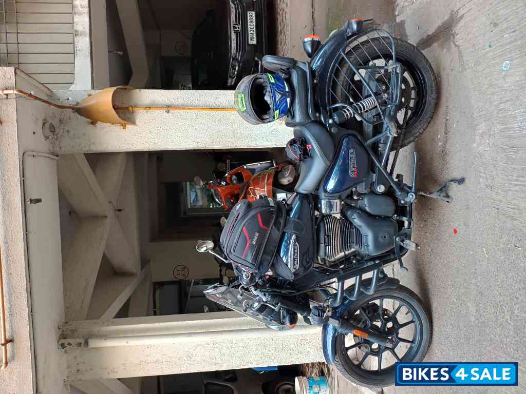 Stellar Blue Royal Enfield Meteor 350 Stellar