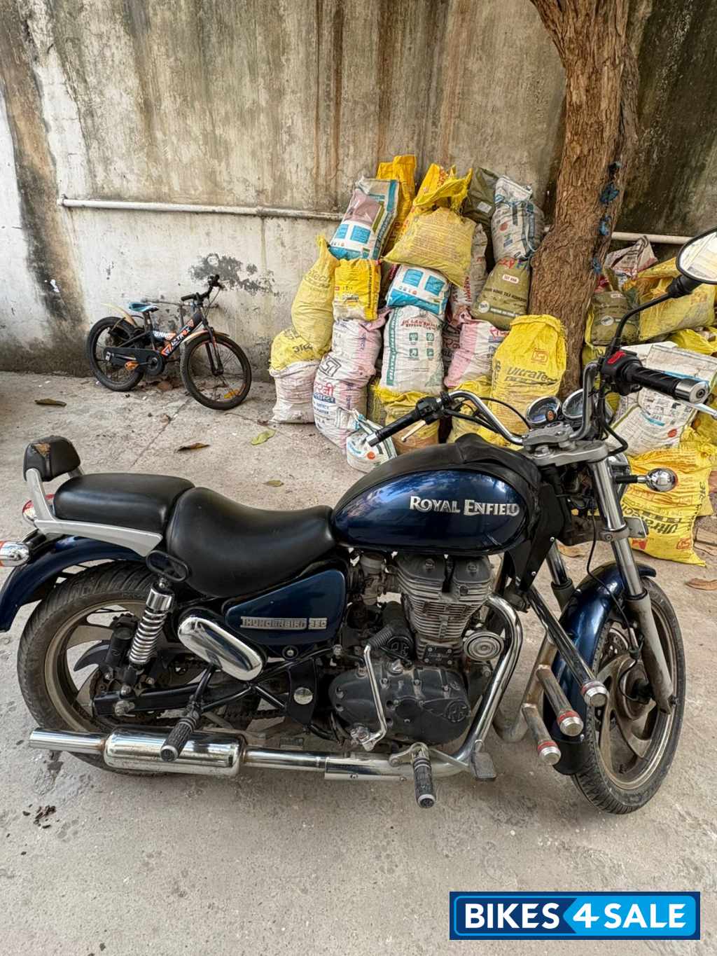 Royal Enfield Thunderbird 350 Royal Enfield Thunderbird 350