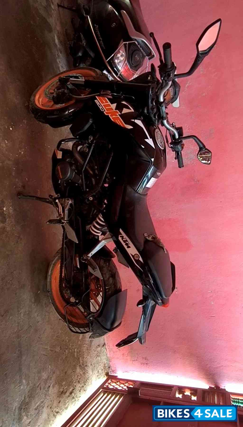 KTM Duke 200