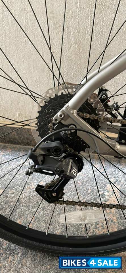 Hiland sheparo cross hybrid cycle 24 speed Hiland sheparo cross hybrid cycle 24 speed