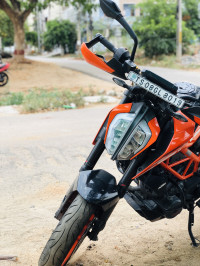 KTM Duke 390