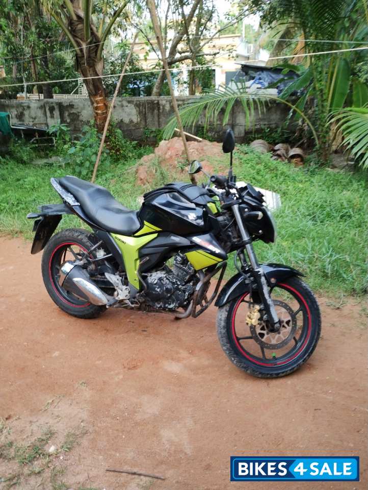 Suzuki Gixxer 150