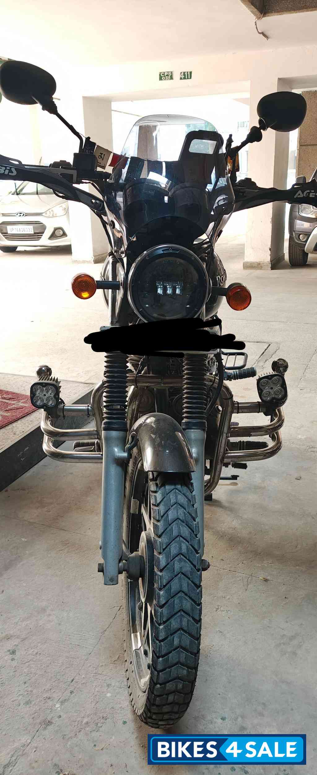 Lightning Royal Enfield Thunderbird 350