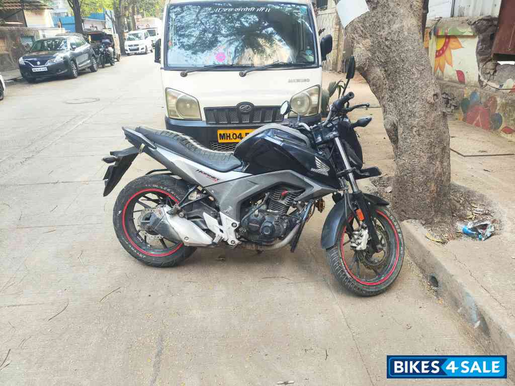 Honda CB Hornet 160R