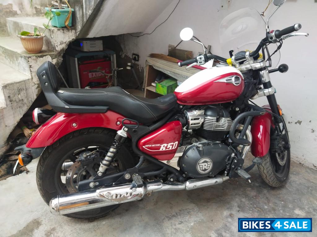Royal Enfield Super Meteor 650