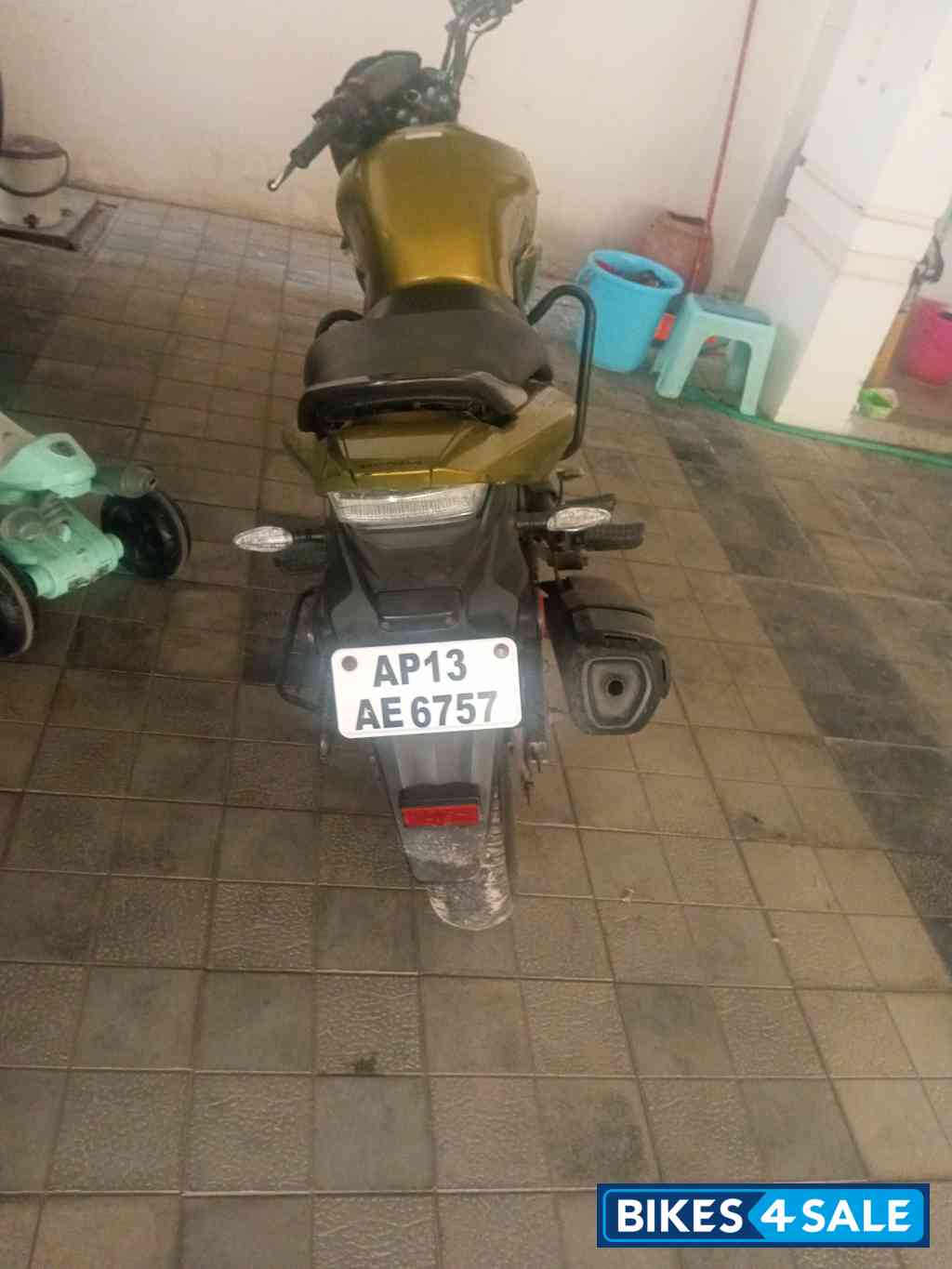 M Green Honda CB Trigger