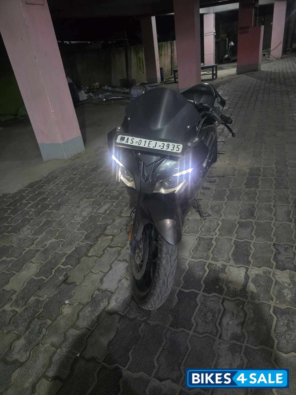 Bajaj Pulsar RS 200