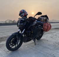 Bajaj Dominar 400 Disc 2017 Model