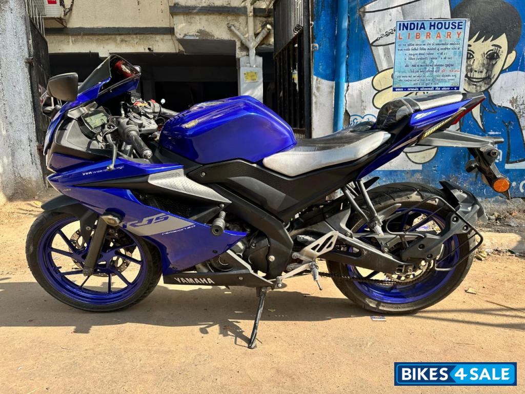 Racing Blue Yamaha YZF R15 V3