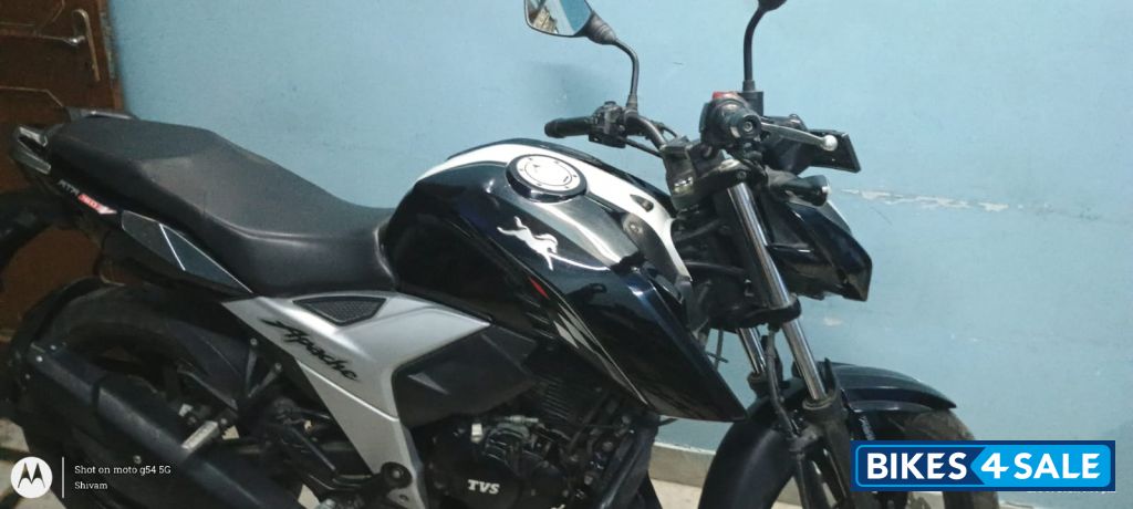 TVS Apache RTR 160 4V