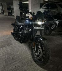 Yezdi Roadster Dark