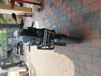 Mahindra Mojo UT 300