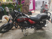 Red Bajaj Avenger 180 DTS-i