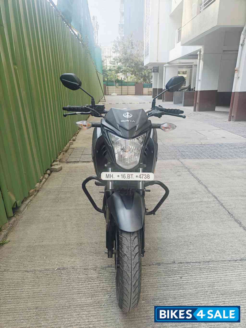 Honda CB Hornet 160R
