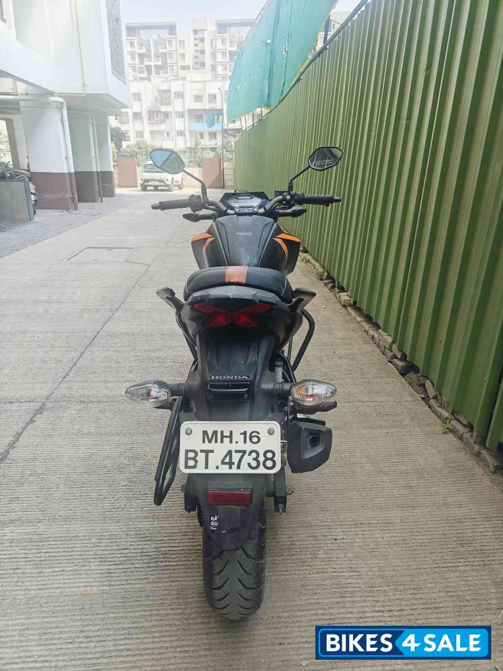 Honda CB Hornet 160R