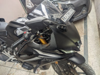 Dark Knight Yamaha R15 V4