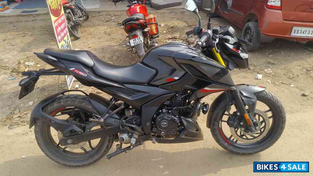 Bajaj Pulsar N160