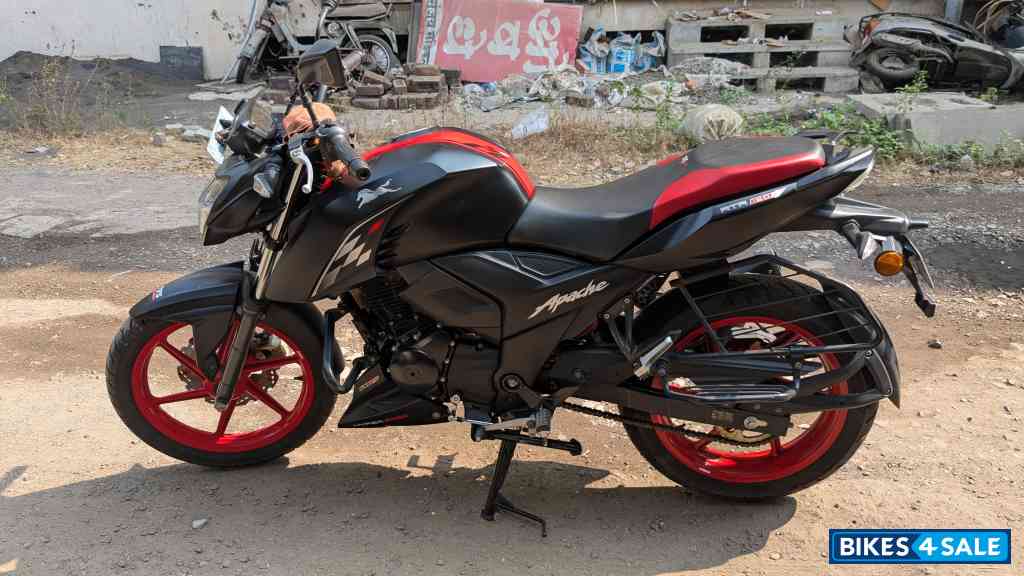 TVS Apache RTR 160 4V Special Edition