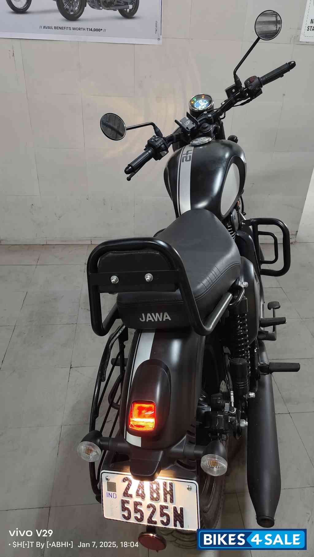 Jawa 42 Dual Tone