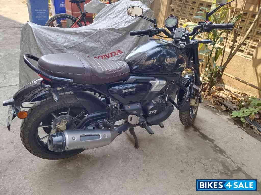 TVS Ronin SS