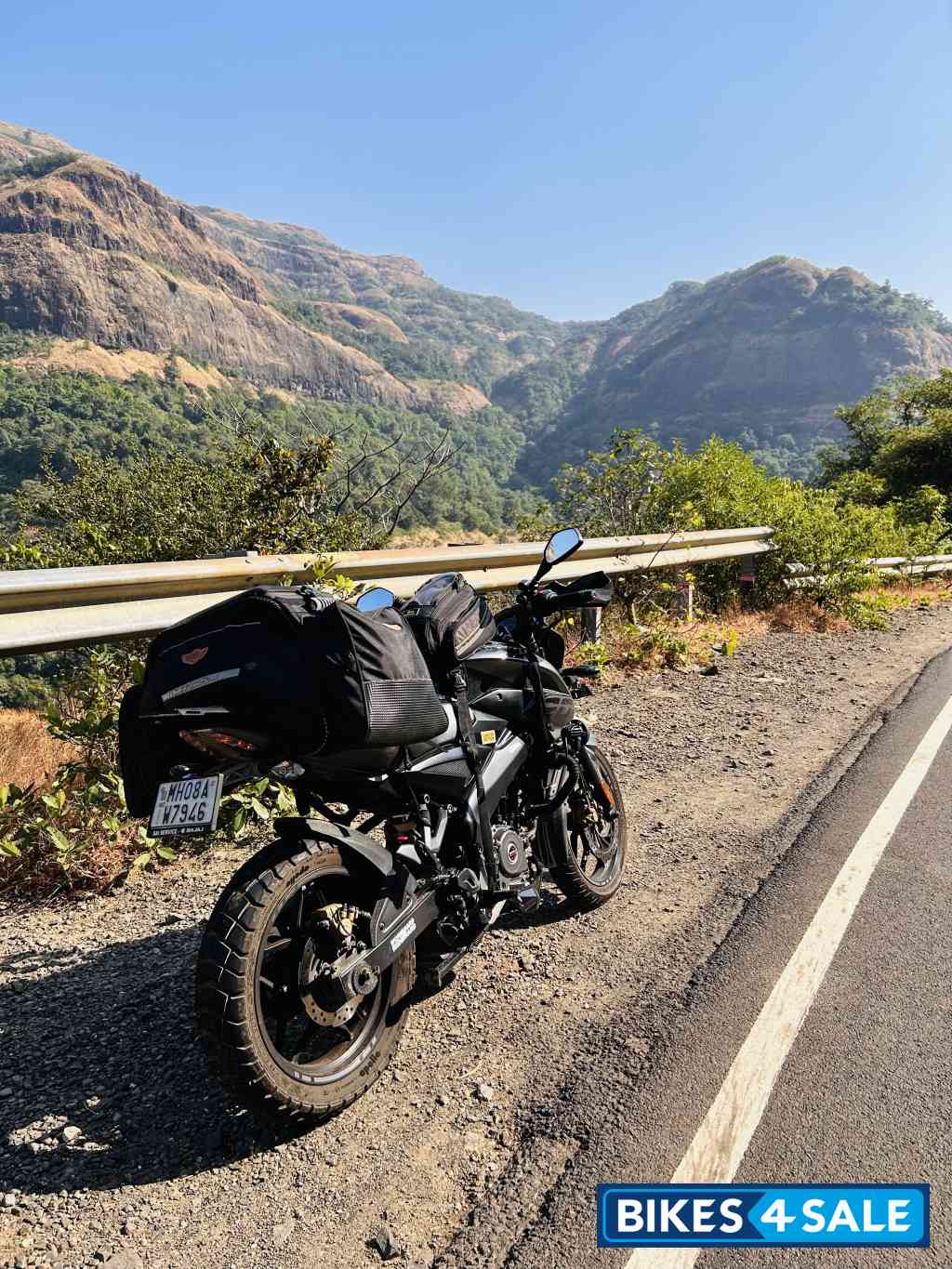 Bajaj Pulsar NS 200 BS6
