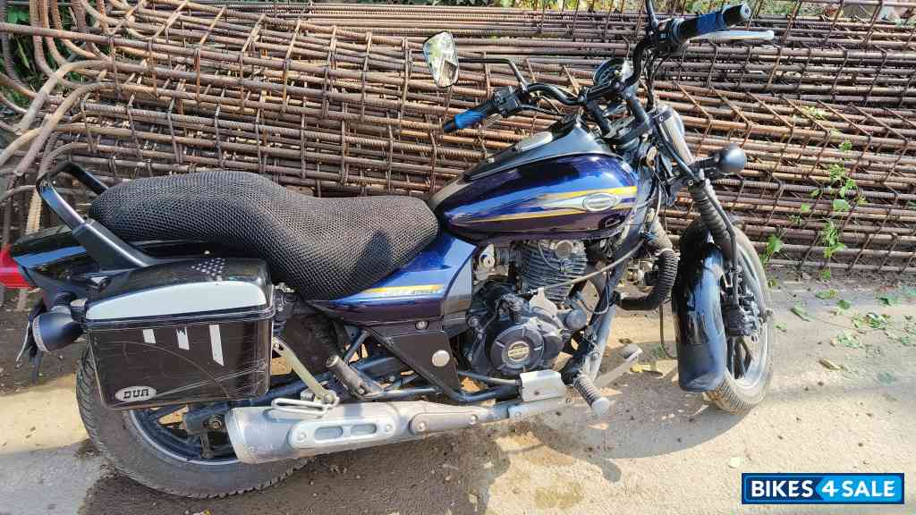 Blue Bajaj Avenger Street 160