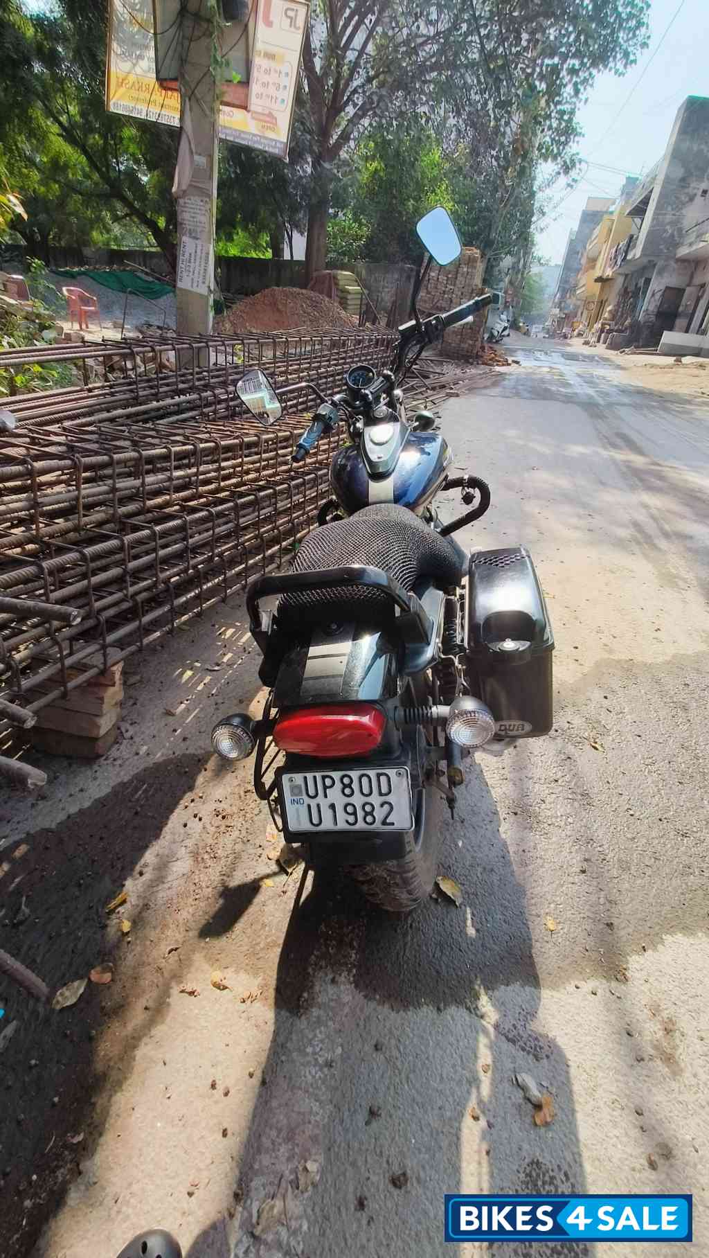Blue Bajaj Avenger Street 160