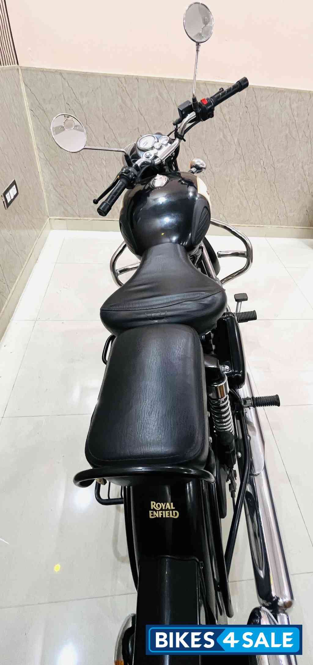 Black Royal Enfield Bullet 350 Black Royal Enfield Bullet 350