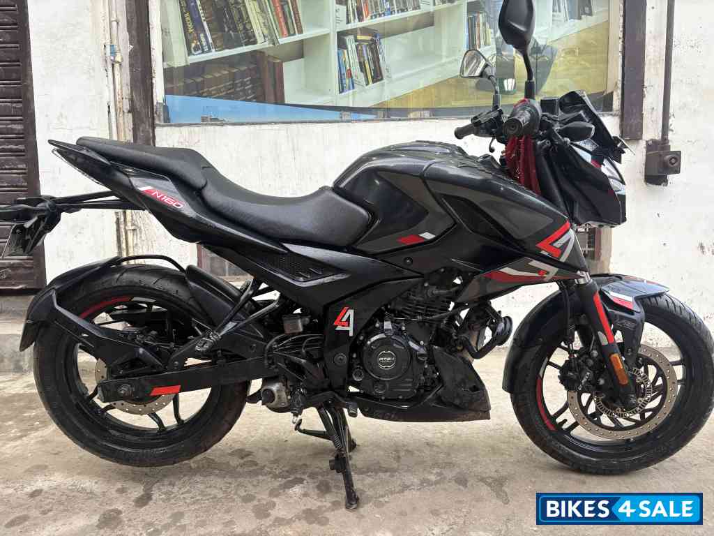 Bajaj Pulsar N160 Dual Channel ABS