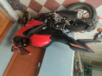 Yamaha R15 V4